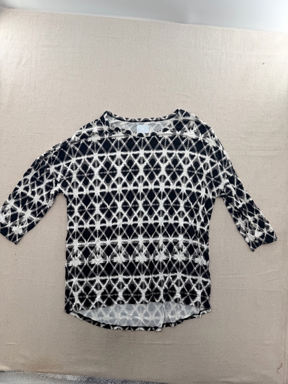 Sunday Black and White Geometric Tie-Dye Long Sleeve Top